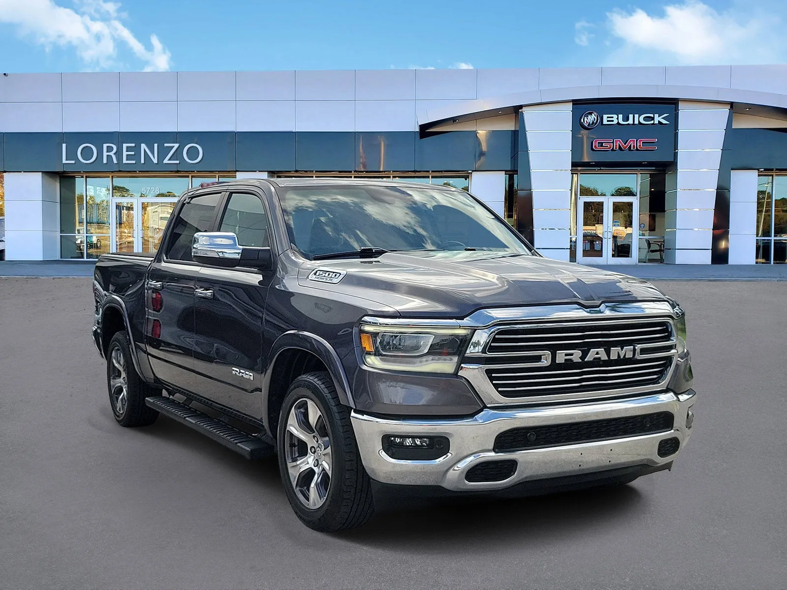 2022 RAM 1500 Laramie photo 3