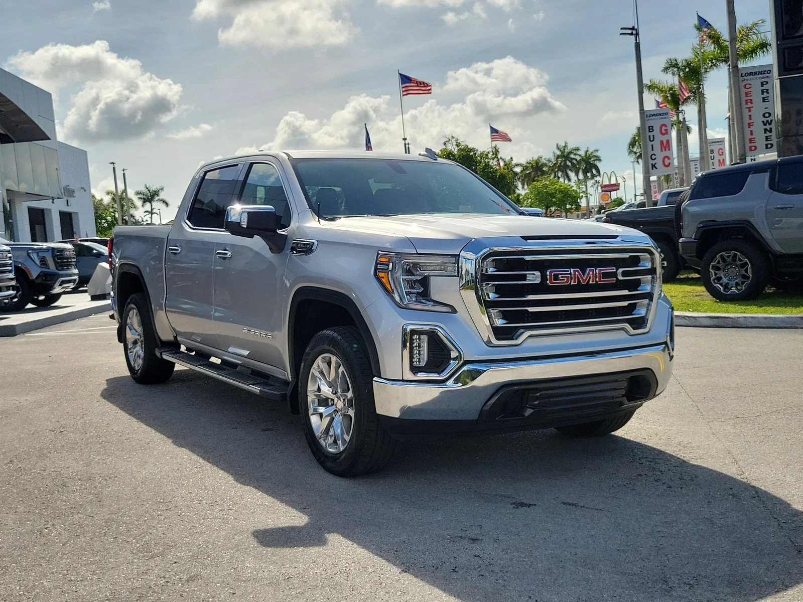 2020 GMC Sierra 1500 SLT photo 3