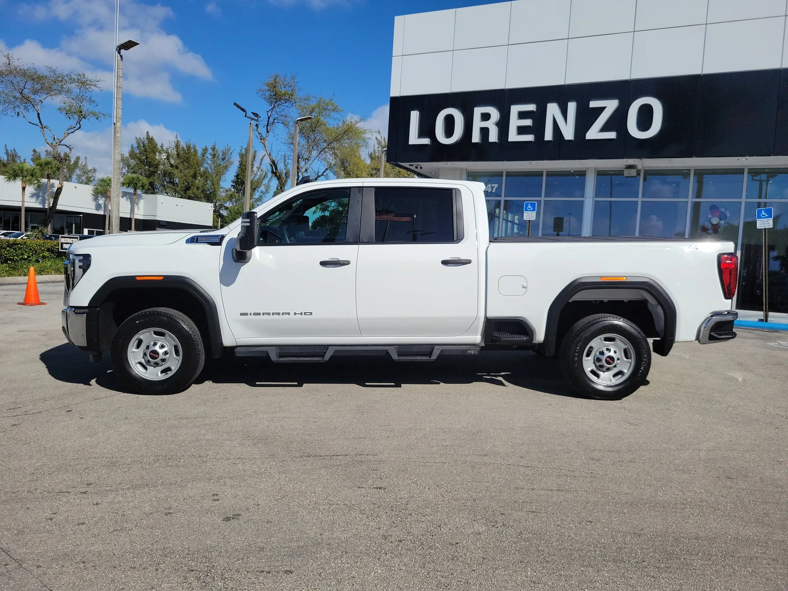 2024 GMC Sierra 2500 HD Pro photo 8