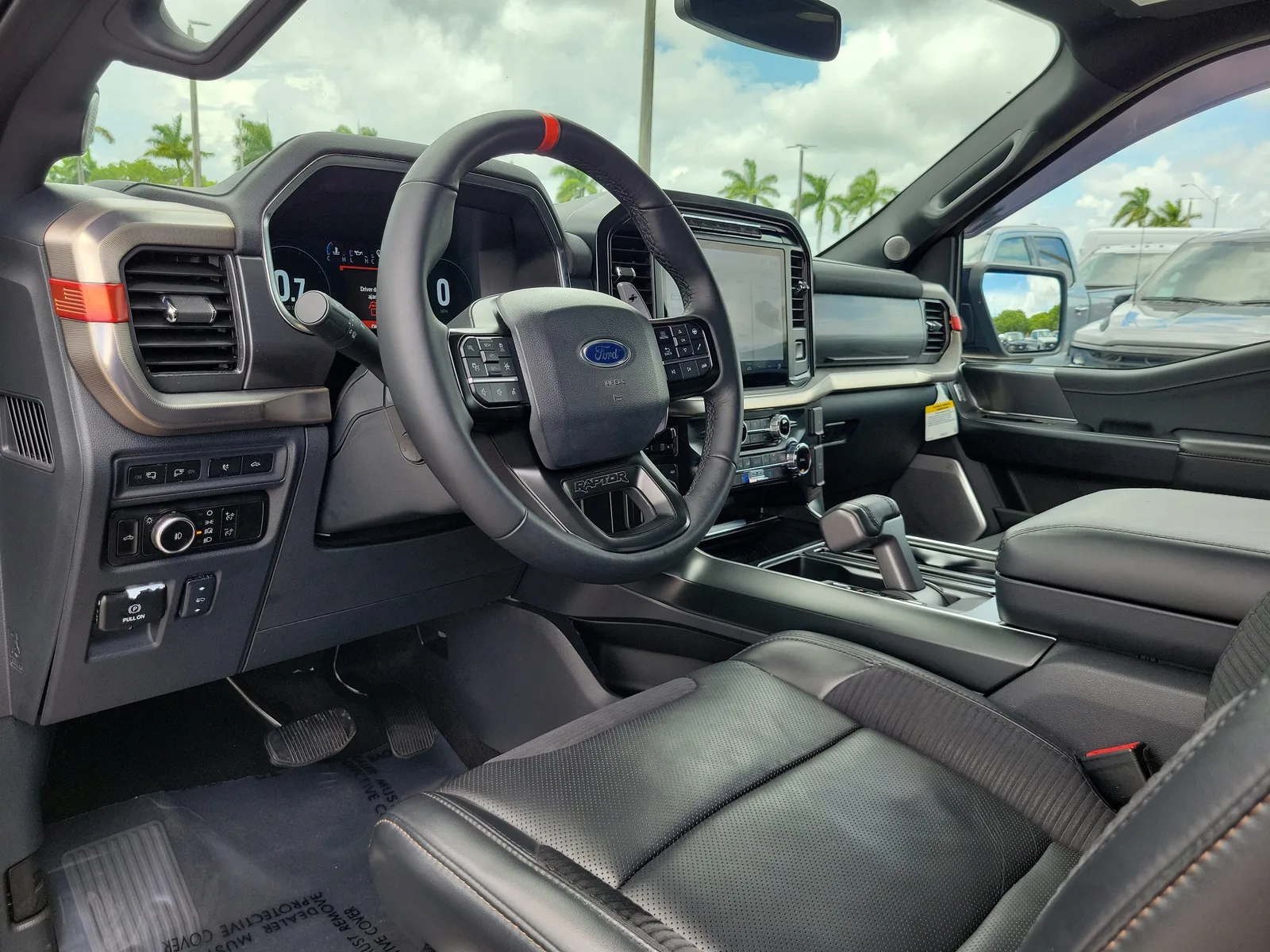2023 Ford F-150 Raptor 4WD photo 9