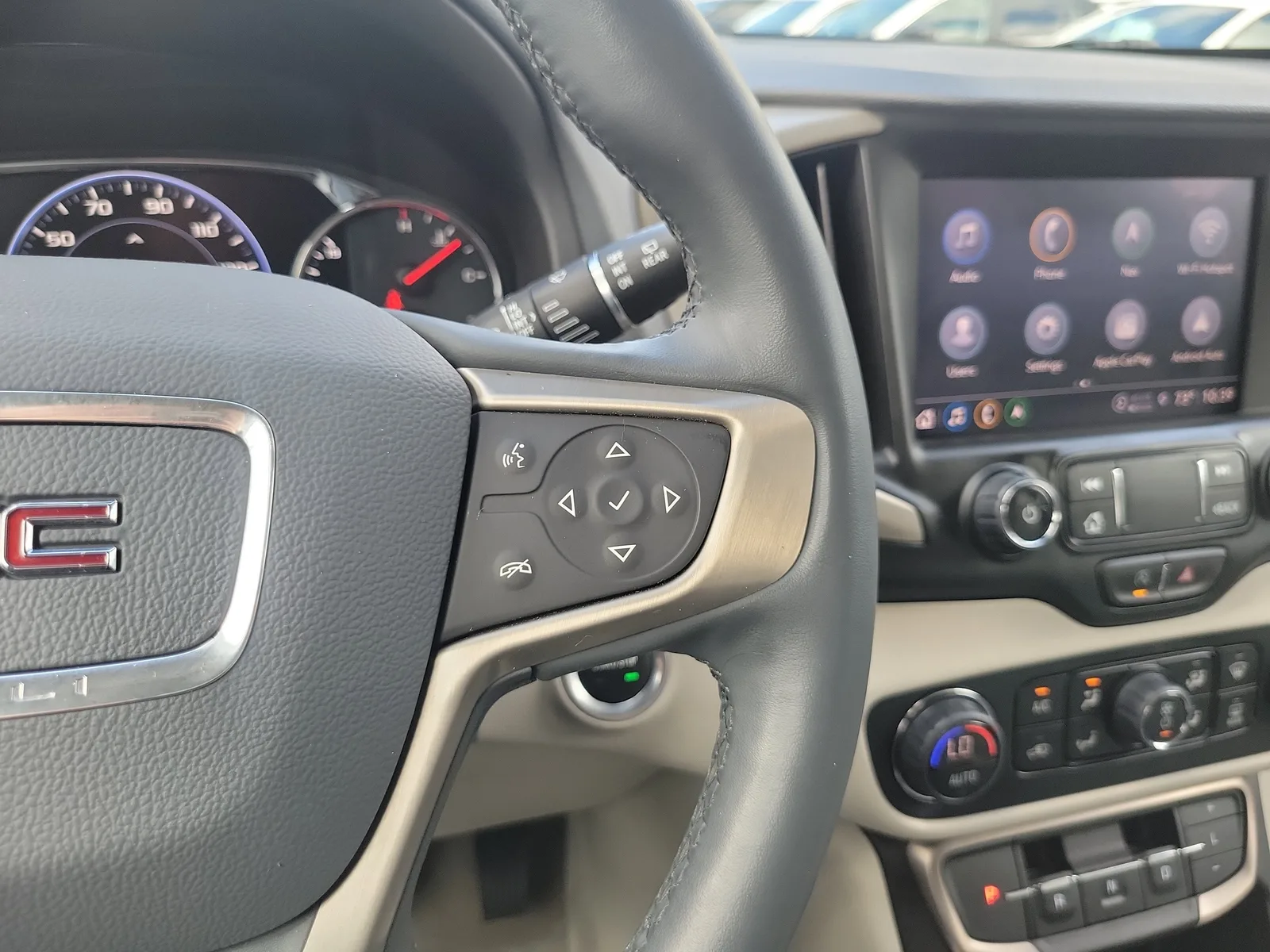 2023 GMC Terrain Denali 4WD photo 19
