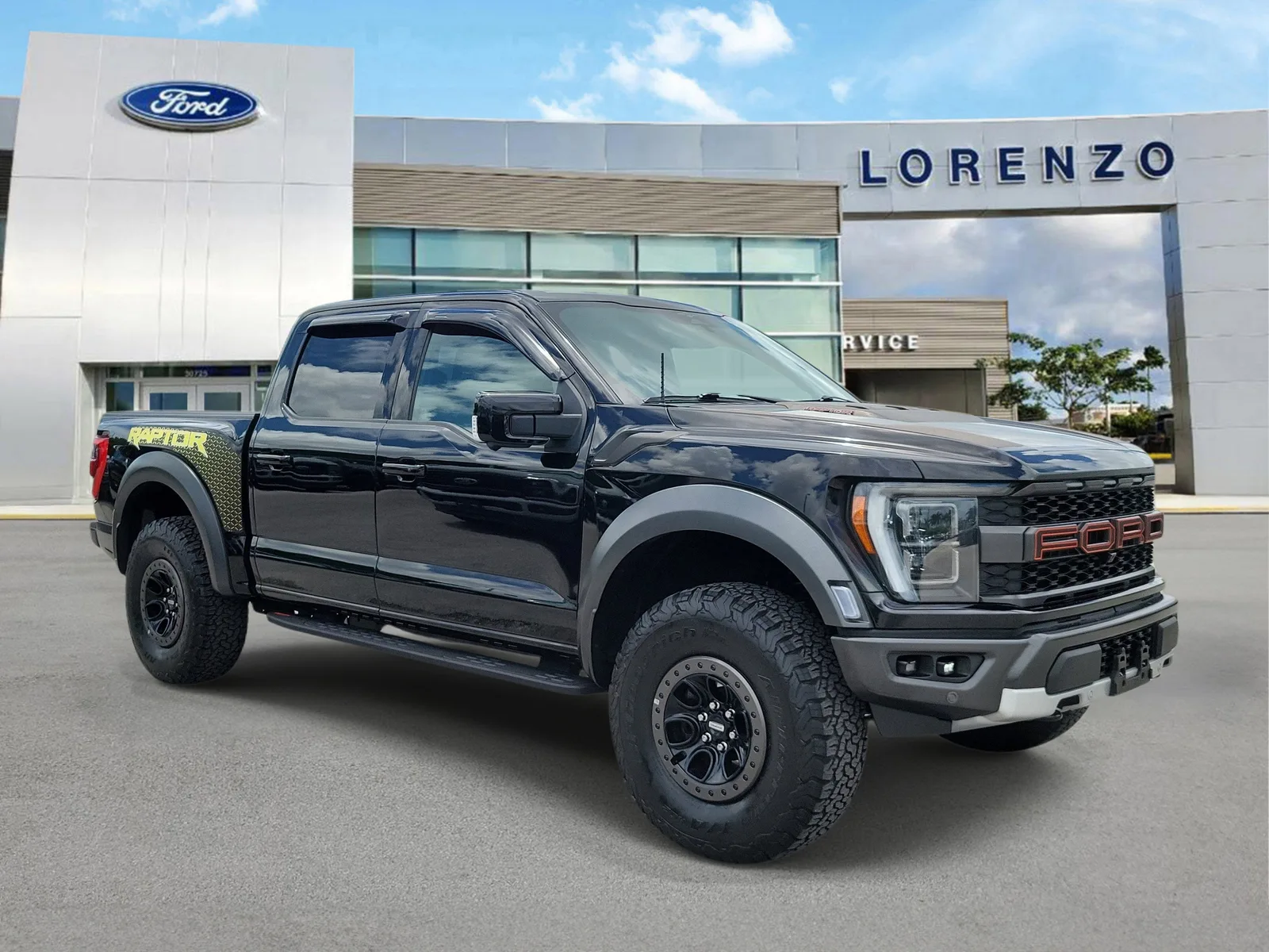 2023 Ford F-150 Raptor 4WD photo 3