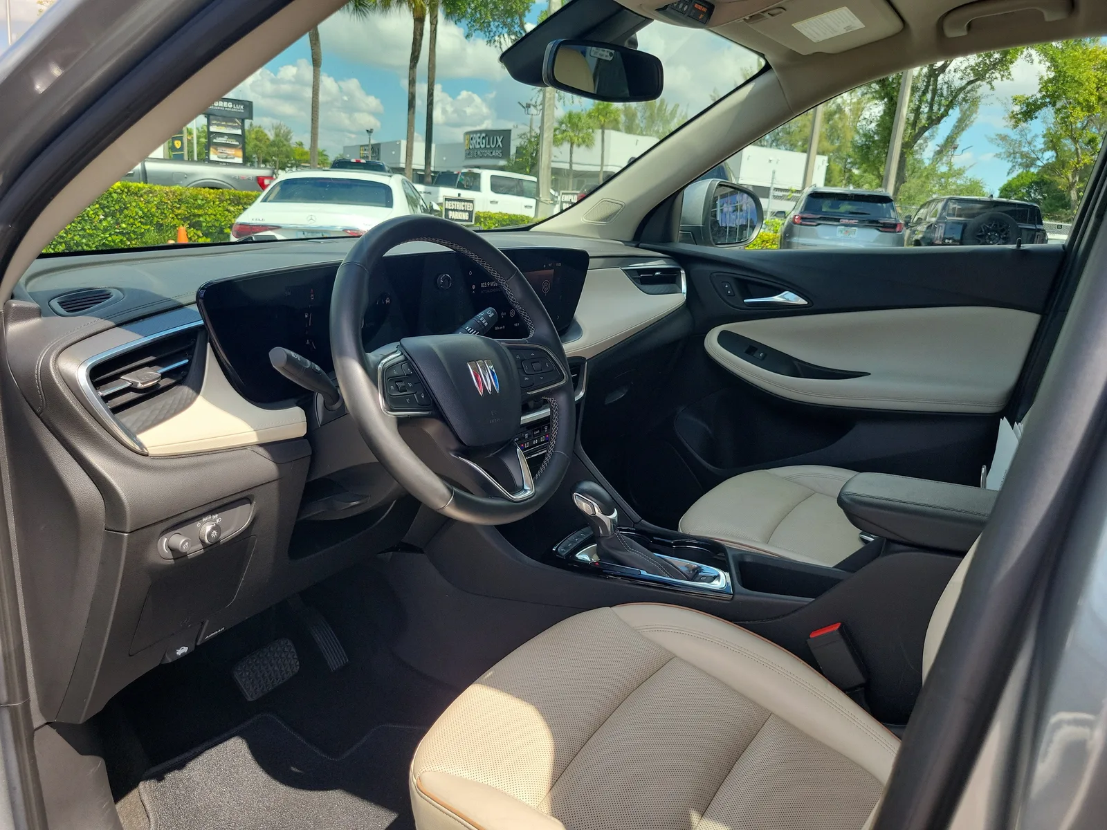 2024 Buick Encore GX Avenir photo 9