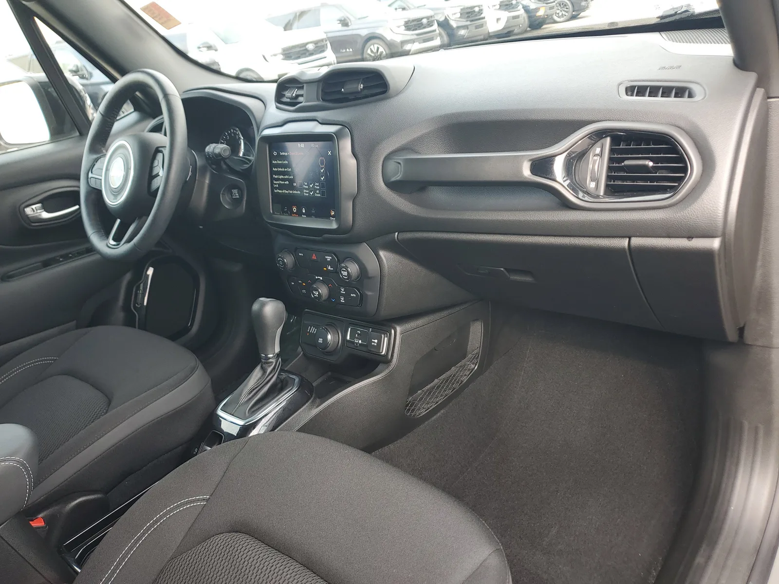 2022 Jeep Renegade Altitude 4WD photo 17