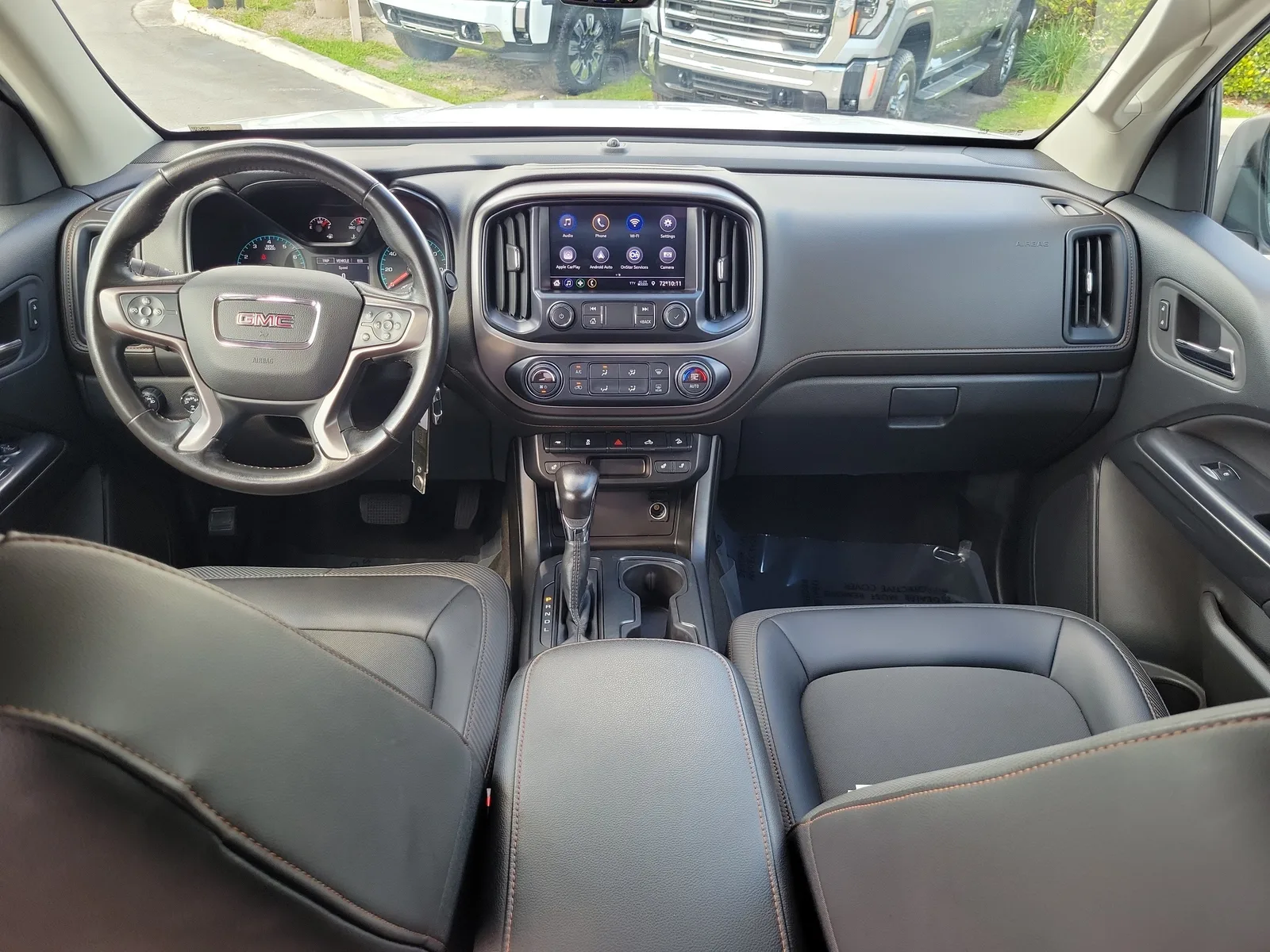 2022 GMC Canyon AT4 - Cloth photo 16