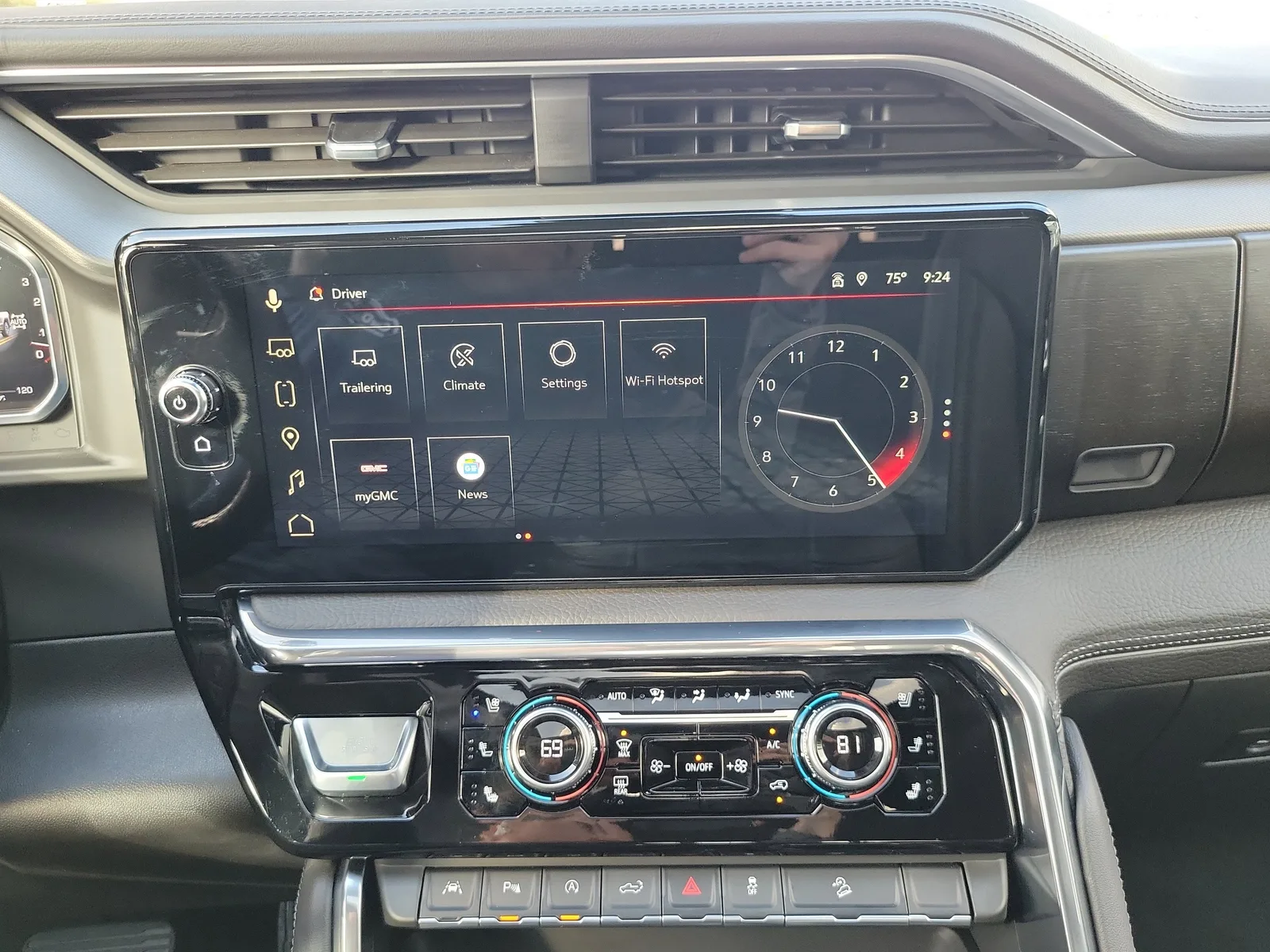 2026 GMC Sierra 1500 Denali photo 20