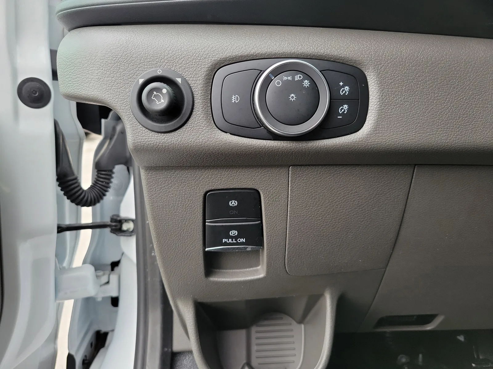 2025 Ford Transit Cargo Van Base photo 18