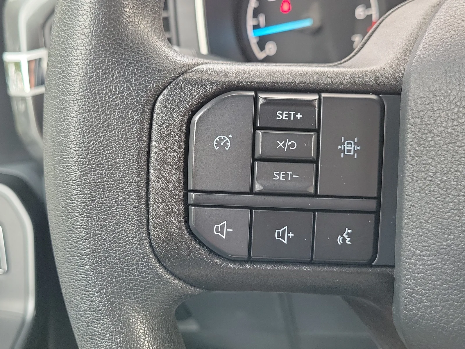 2023 Ford F-150 XL 4WD photo 20
