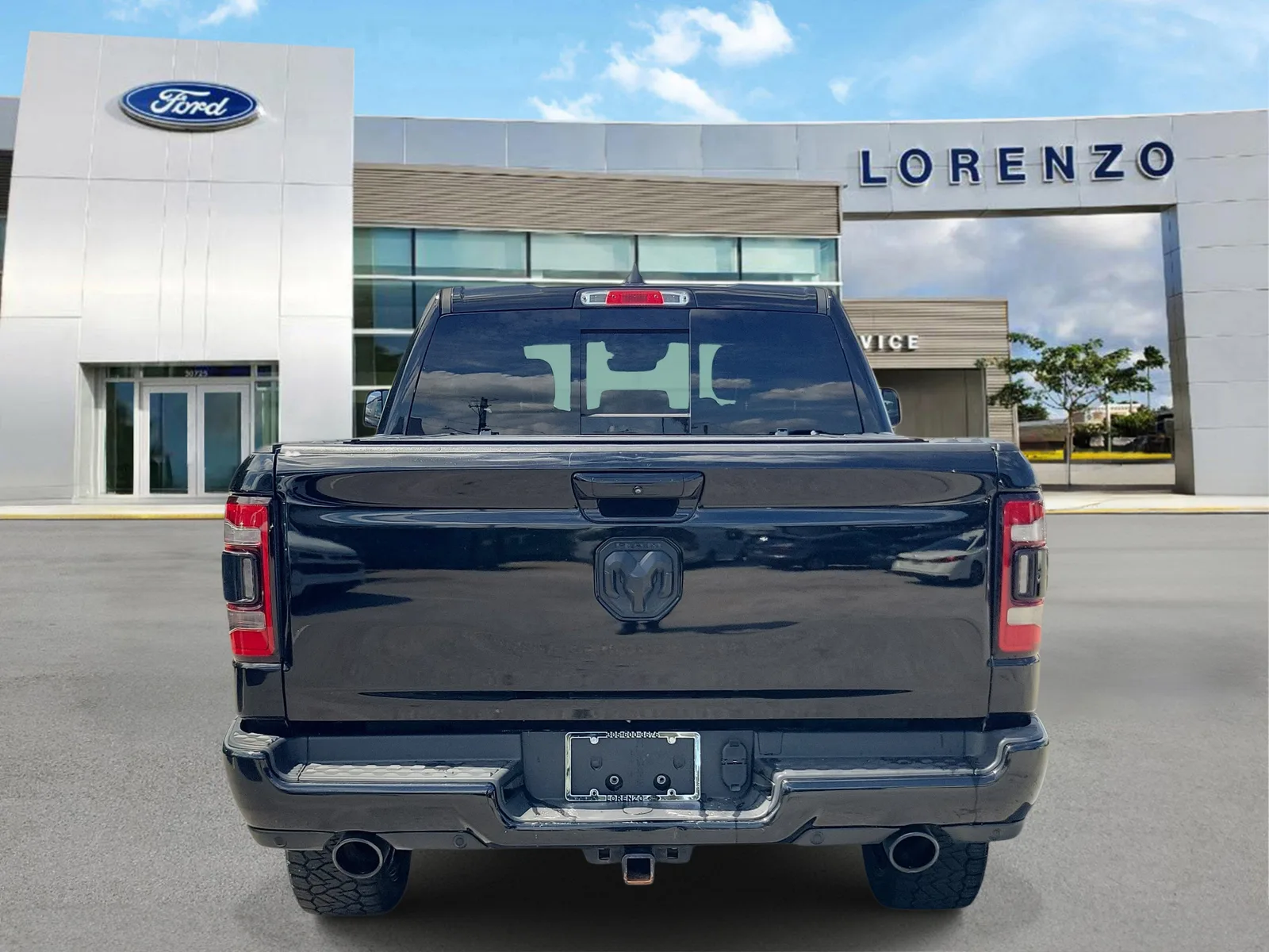 2019 RAM 1500 Laramie 4WD photo 6