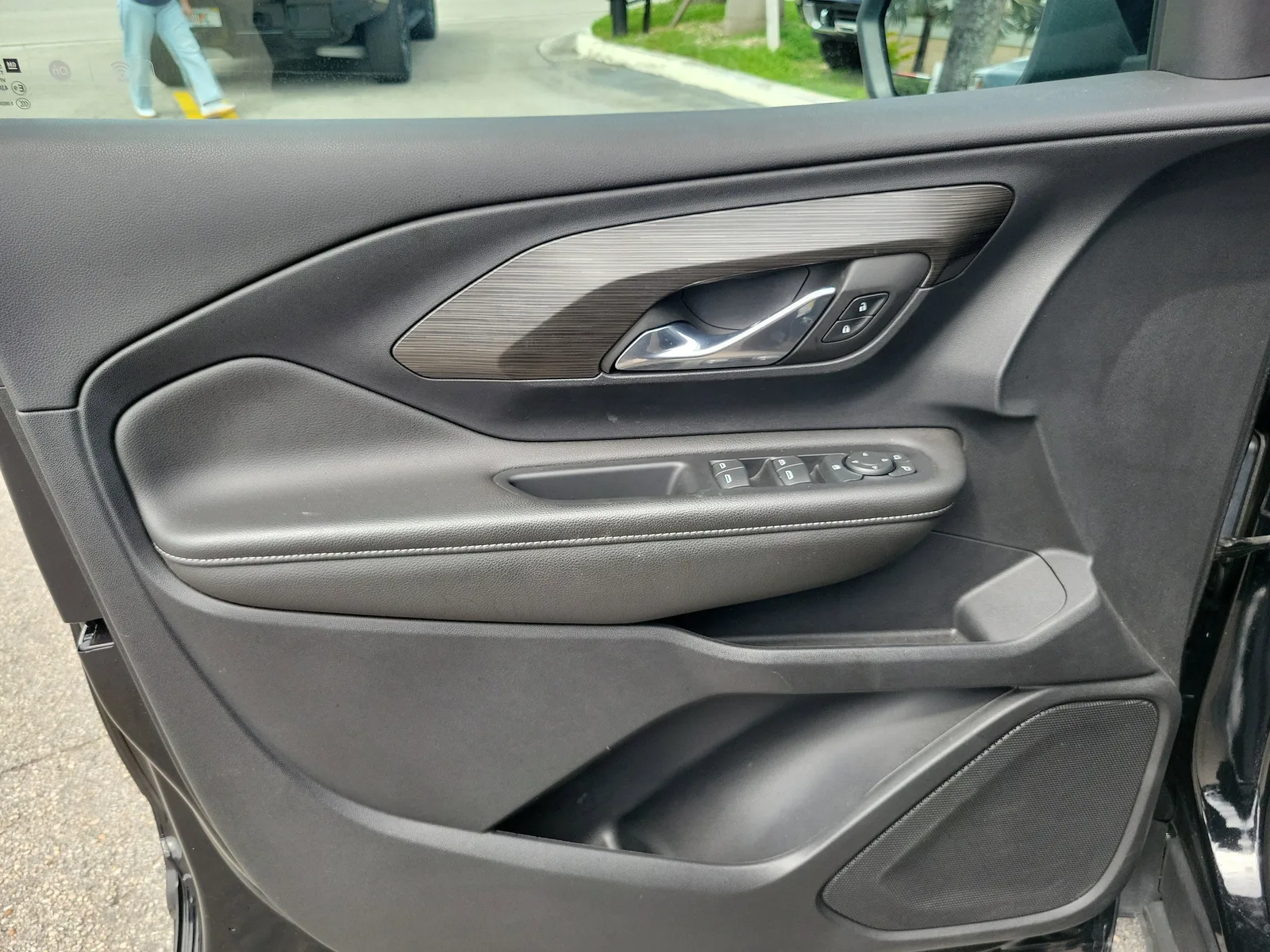 2023 GMC Terrain SLE photo 22
