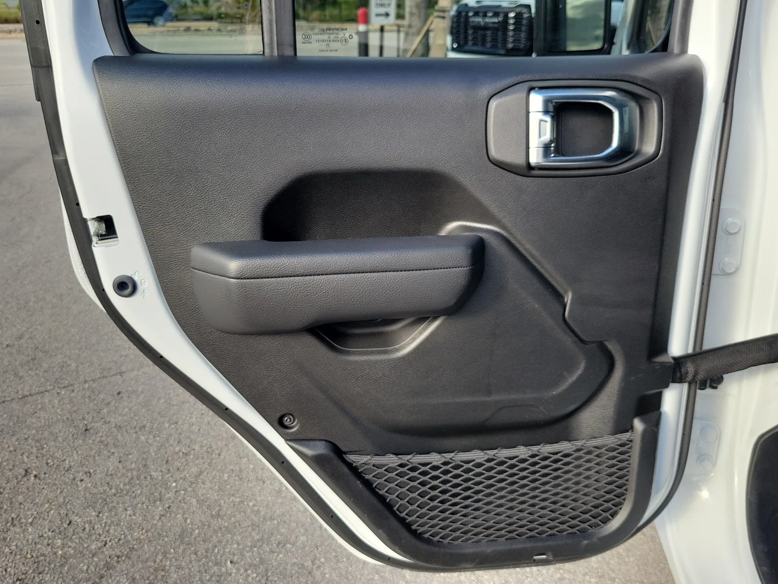 2025 Jeep Wrangler Sport S photo 24