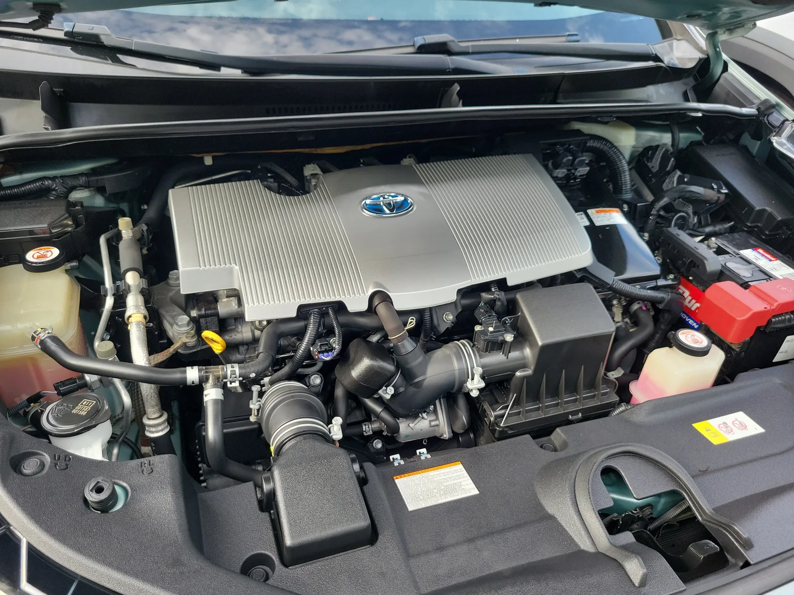 2016 Toyota Prius Two photo 26