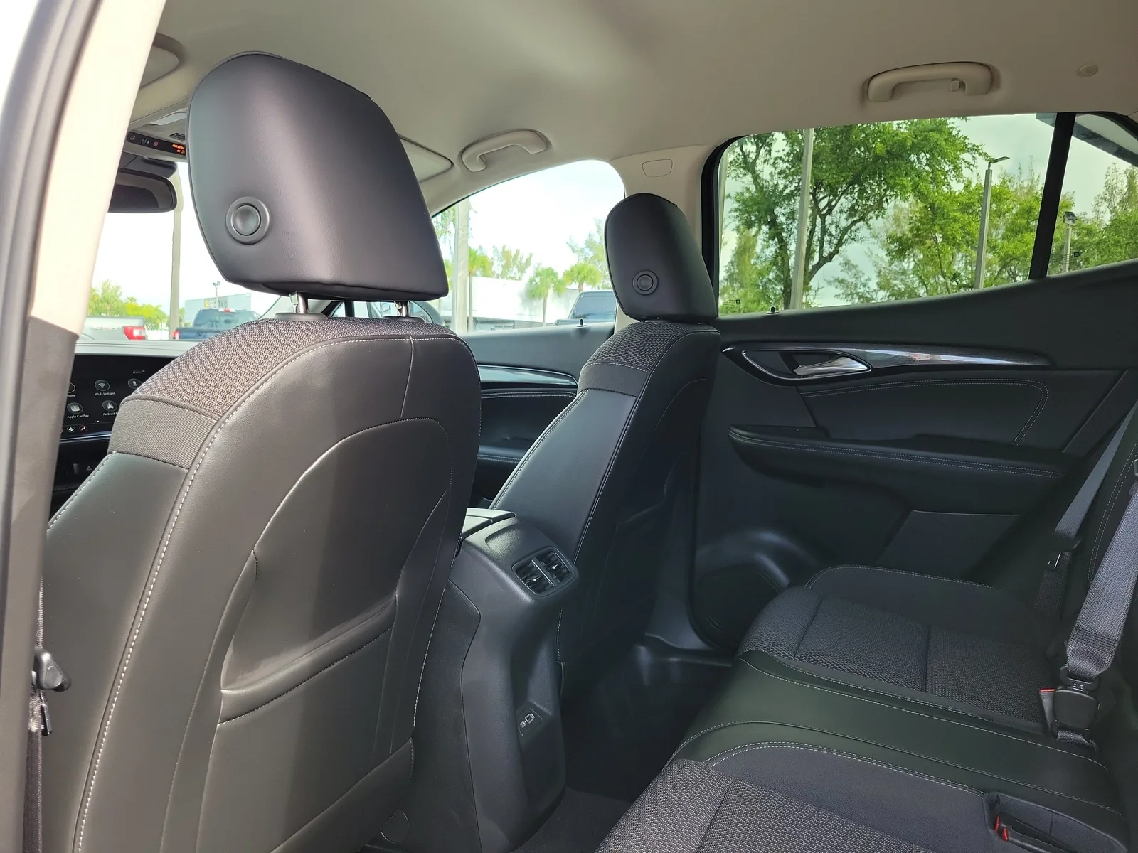 2023 Buick Envision Preferred photo 16