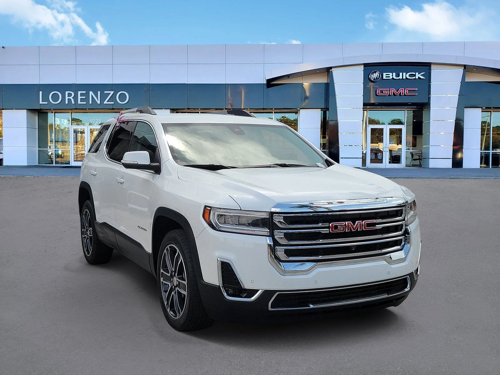 2023 GMC Acadia SLT photo 3