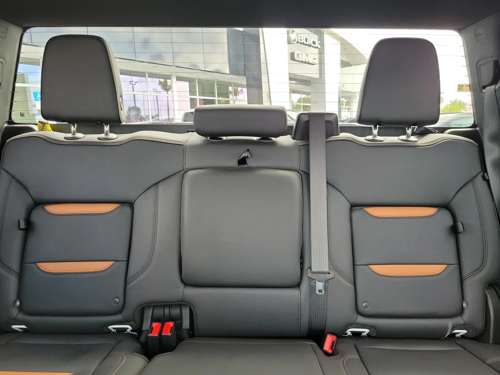 2025 GMC Sierra 1500 AT4 4WD photo 15