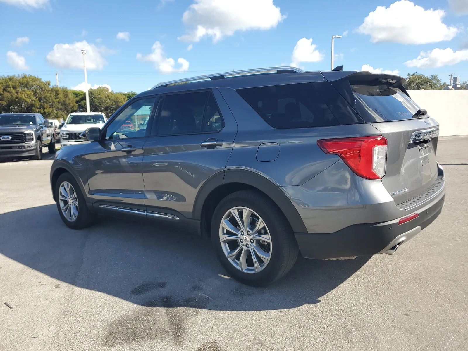 2023 Ford Explorer Limited photo 6