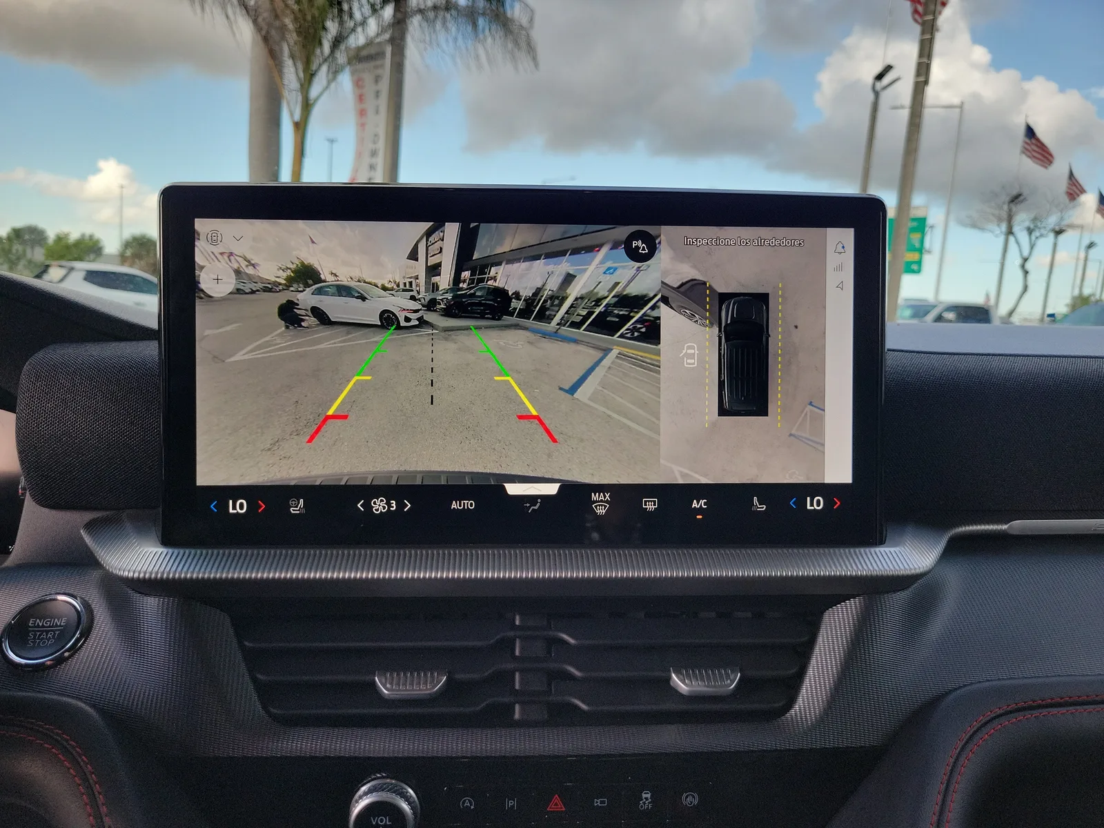 2025 Ford Explorer ST-Line photo 10