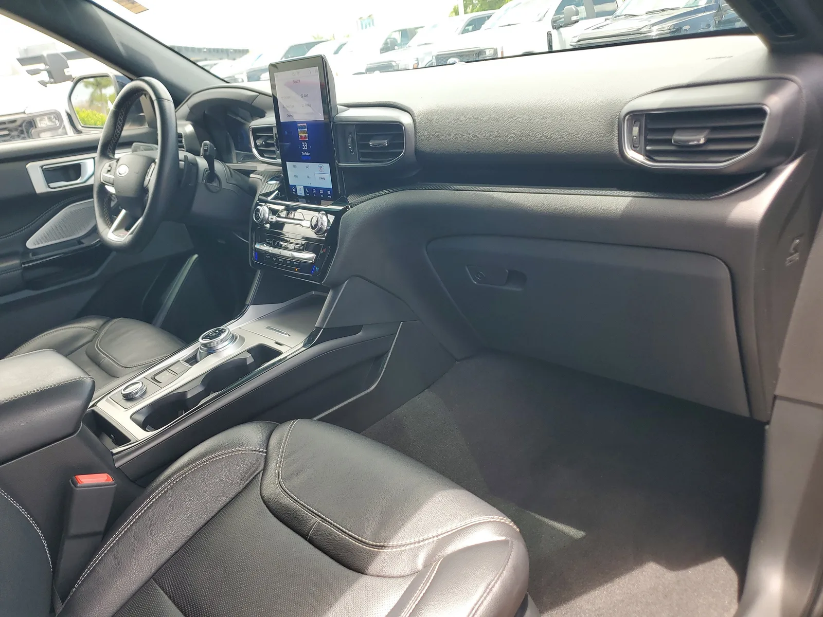 2023 Ford Explorer ST 4WD photo 20