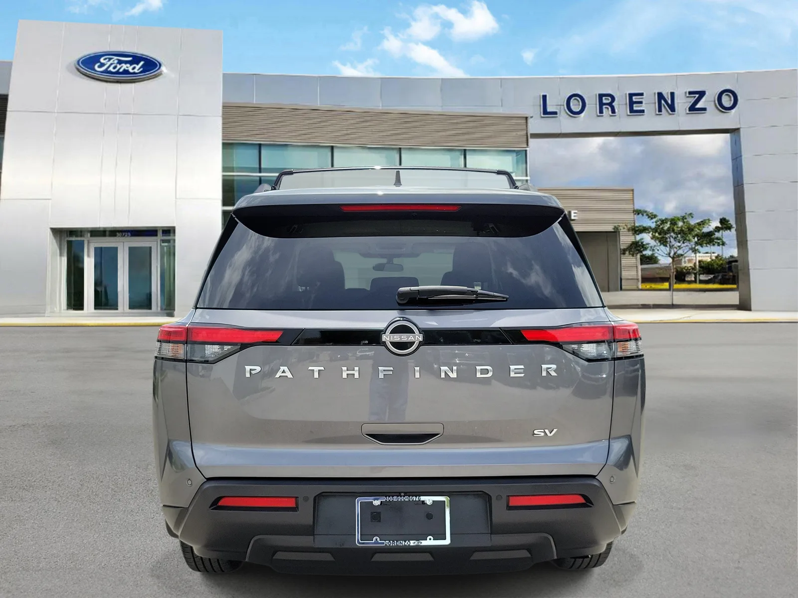 2022 Nissan Pathfinder SV photo 6