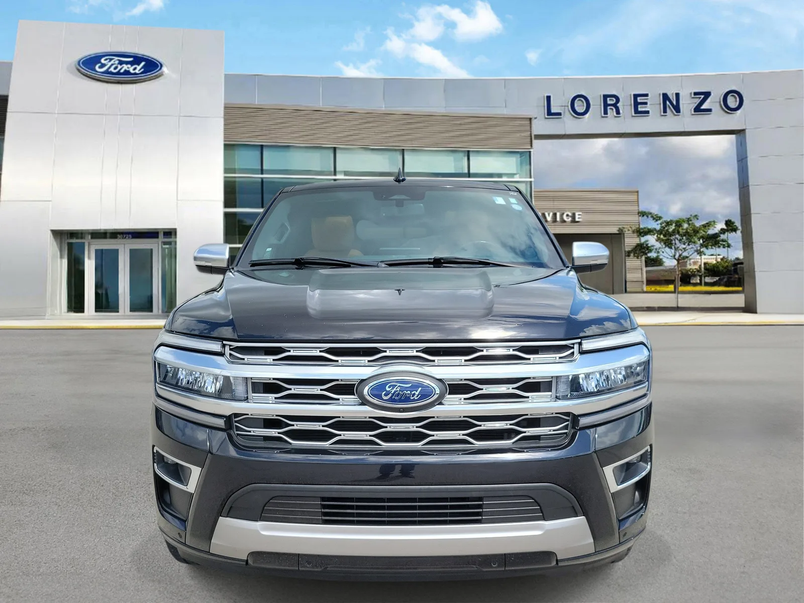 2023 Ford Expedition Max Platinum photo 2