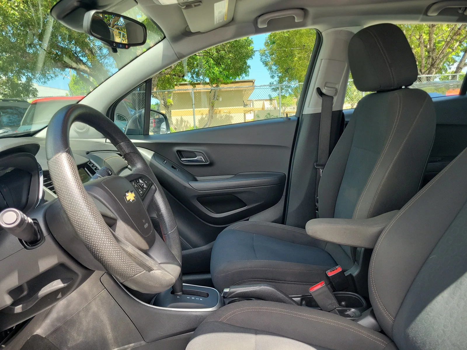 2020 Chevrolet Trax LS photo 19