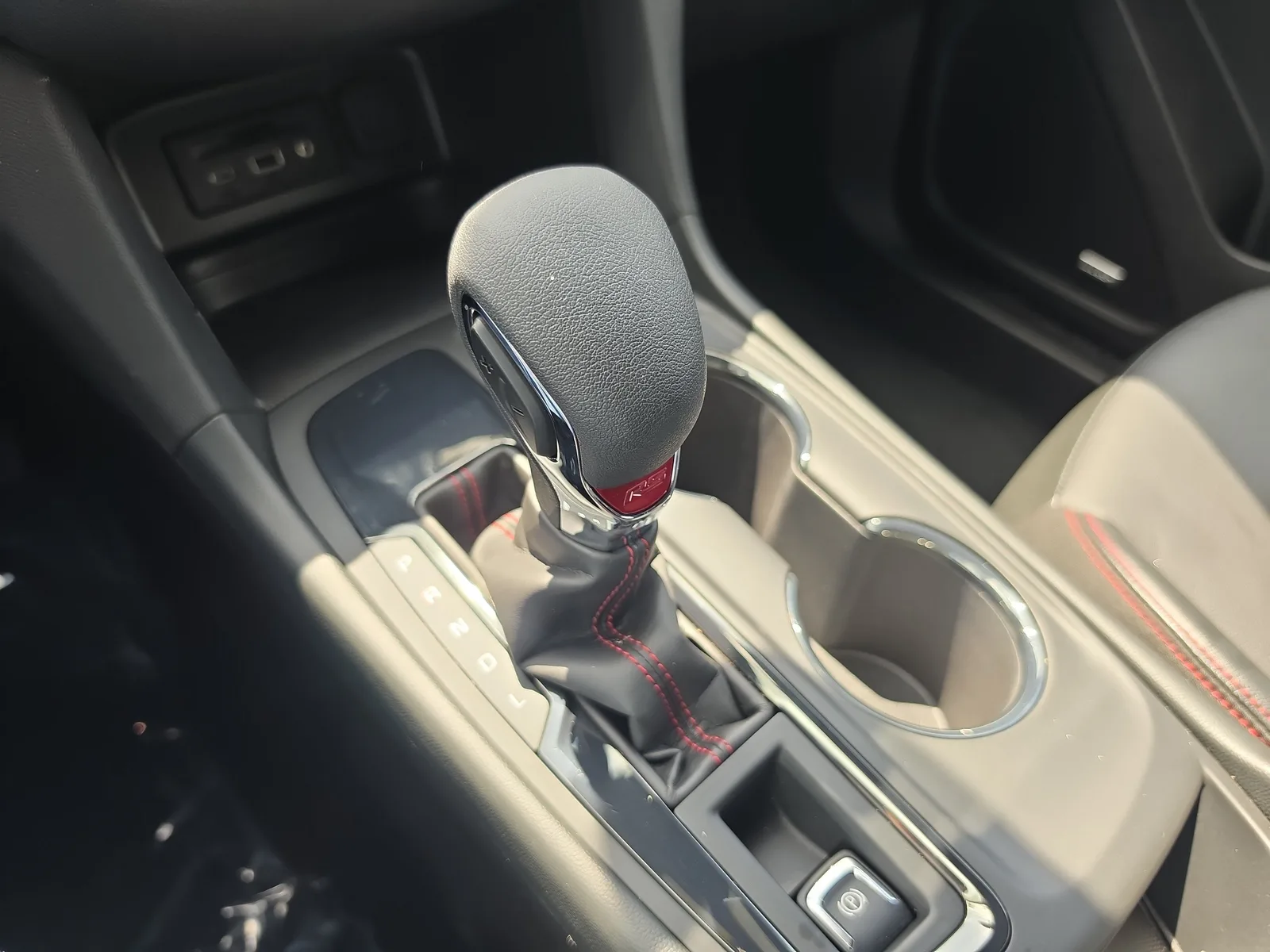 2024 Chevrolet Equinox RS photo 18