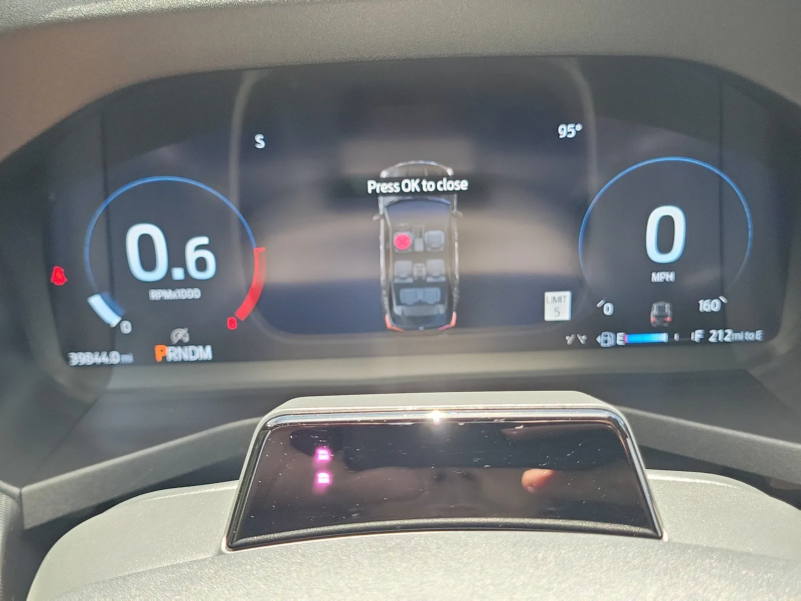 2025 Ford Explorer ST photo 30