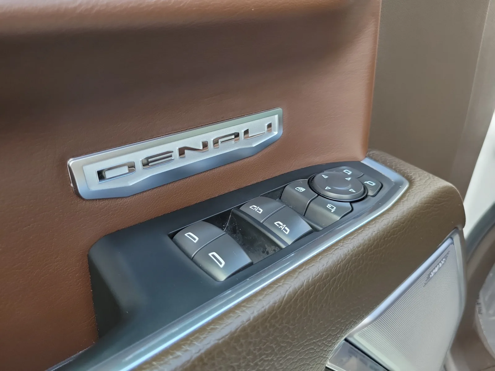 2024 GMC Sierra 1500 Denali photo 24