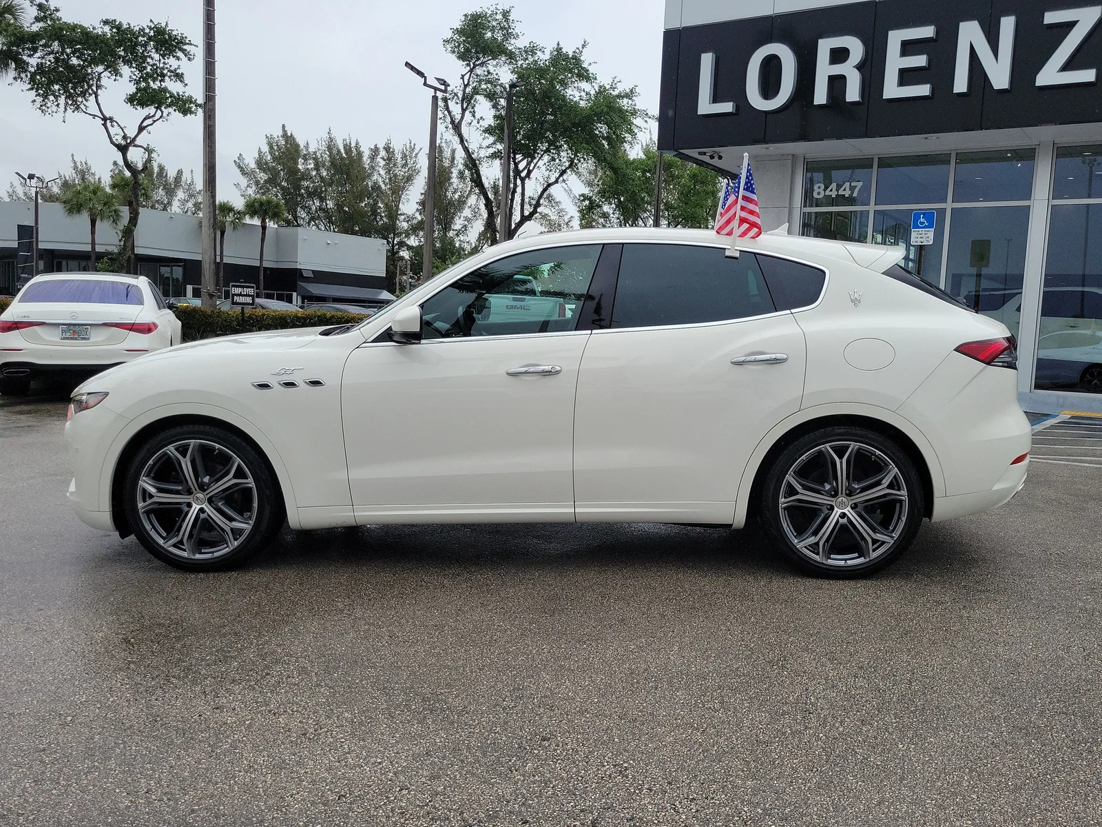 2023 Maserati Levante GT photo 8