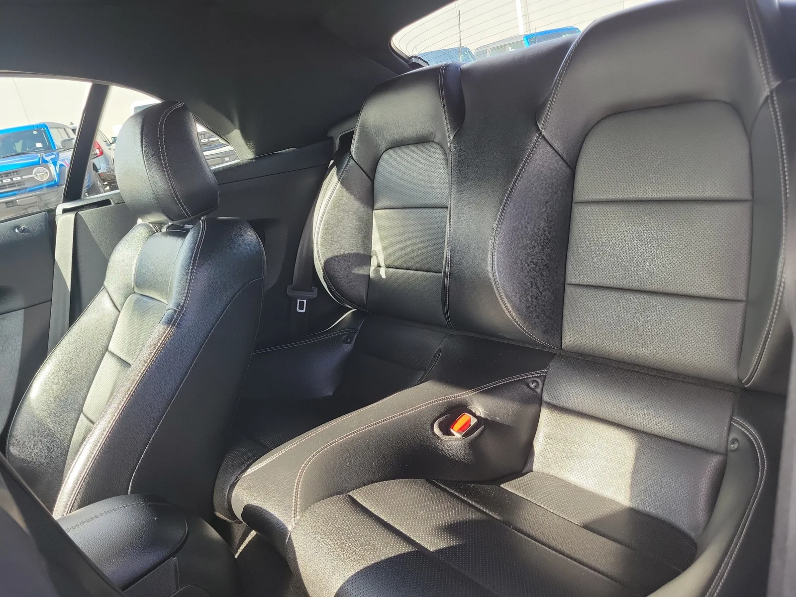2022 Ford Mustang EcoBoost Premium photo 14