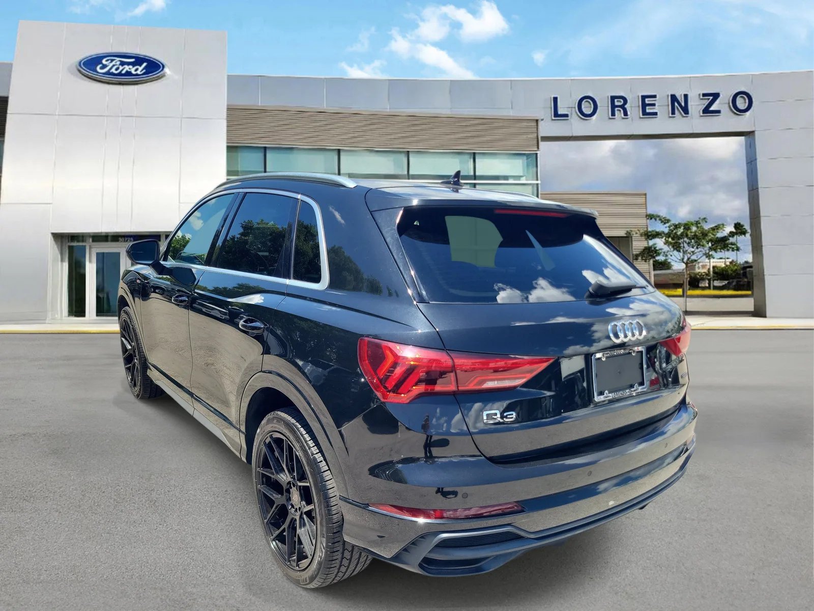 2020 Audi Q3 S line Premium photo 7