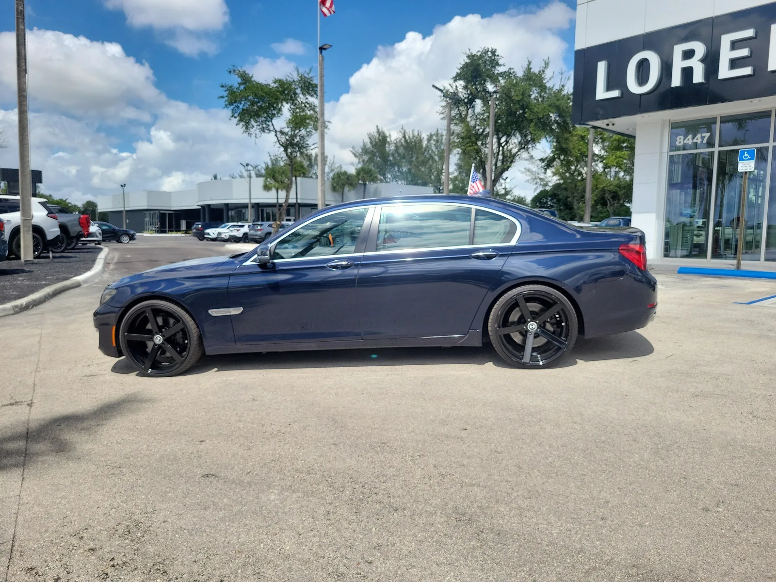 2013 BMW 7 Series 750Li xDrive photo 7