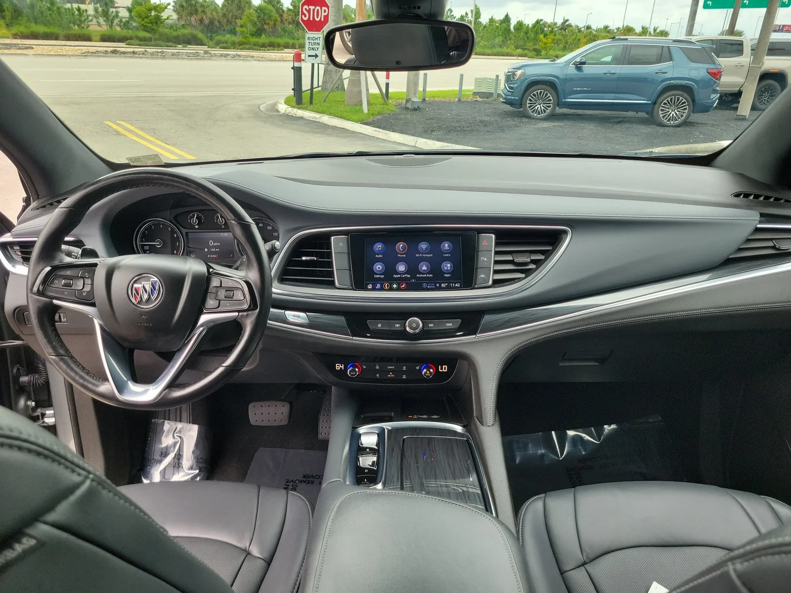 2023 Buick Enclave Essence photo 17