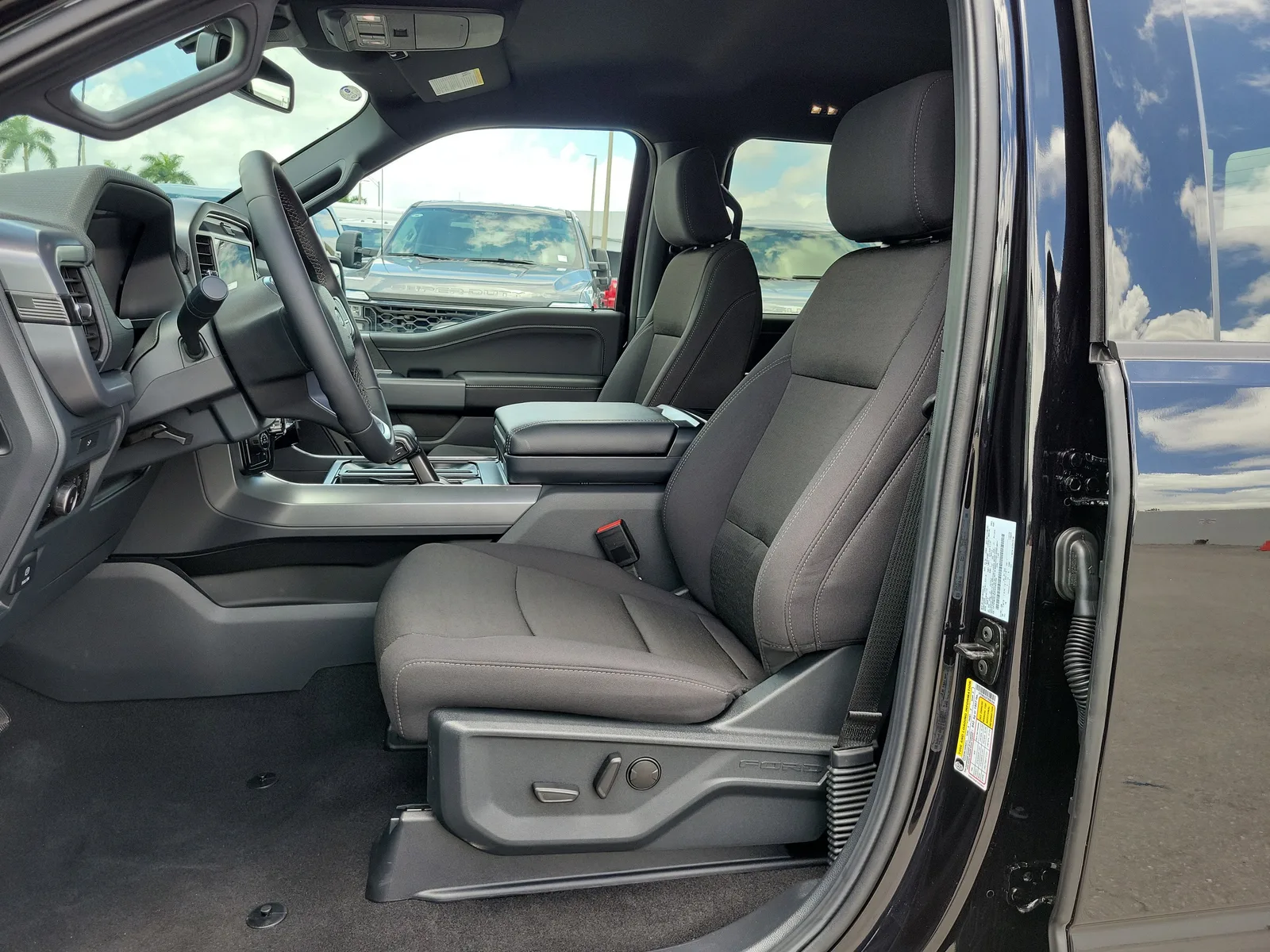 2026 Ford F-150 XLT 4WD photo 12
