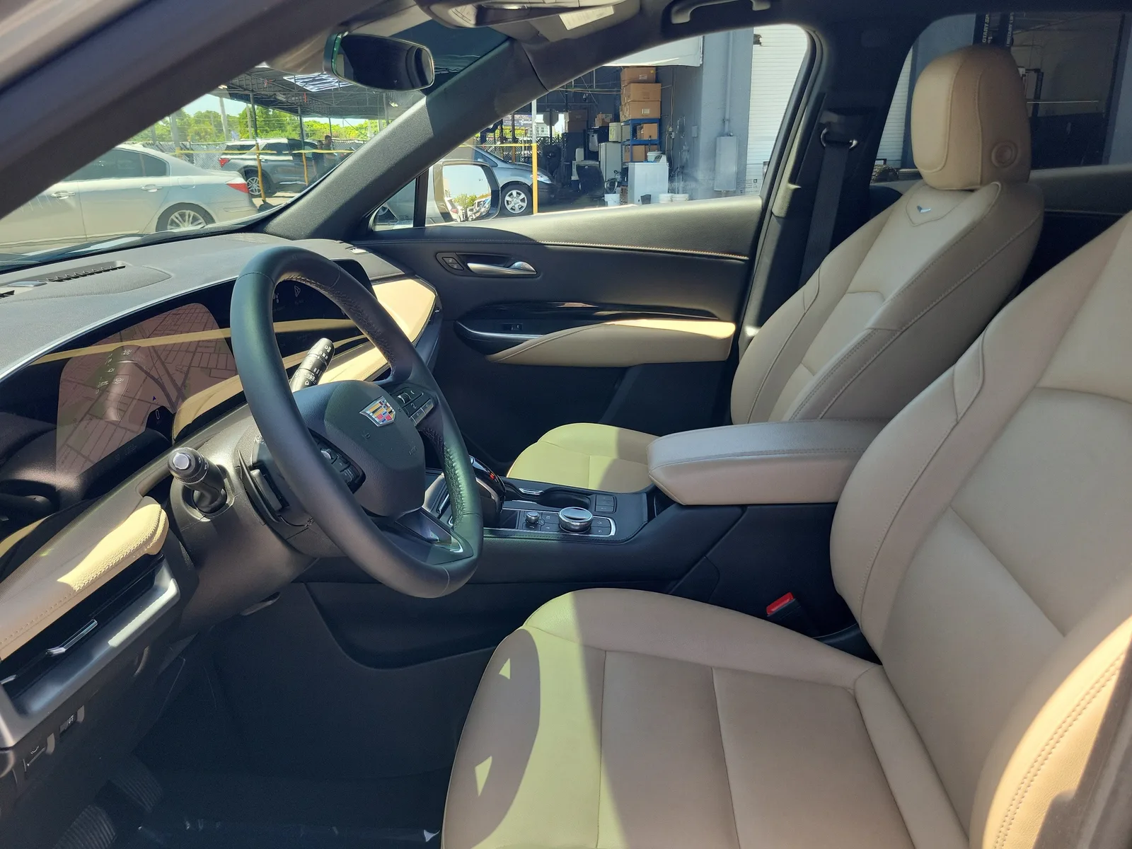 2024 Cadillac XT4 FWD Luxury photo 11