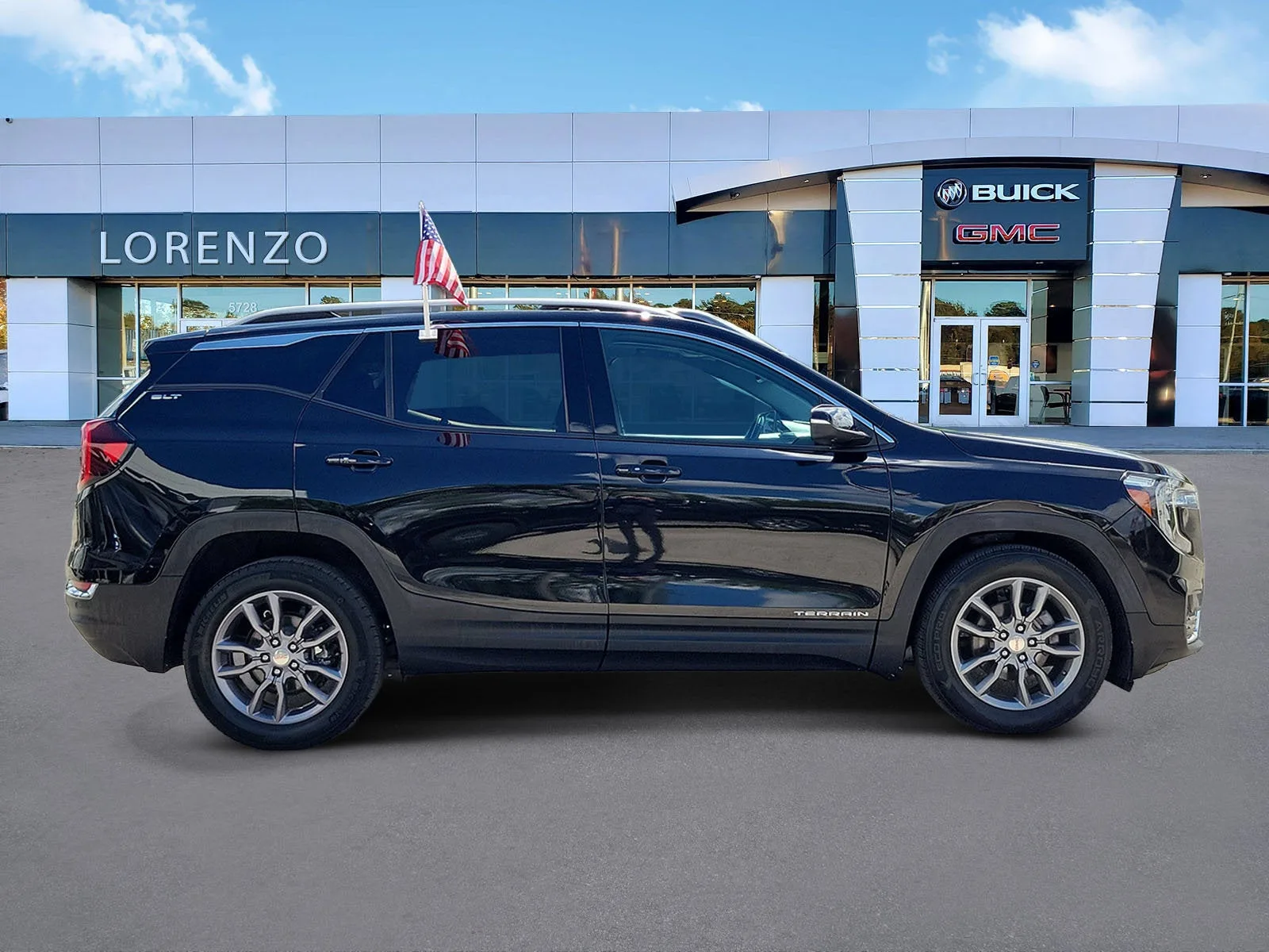 2023 GMC Terrain SLT photo 4