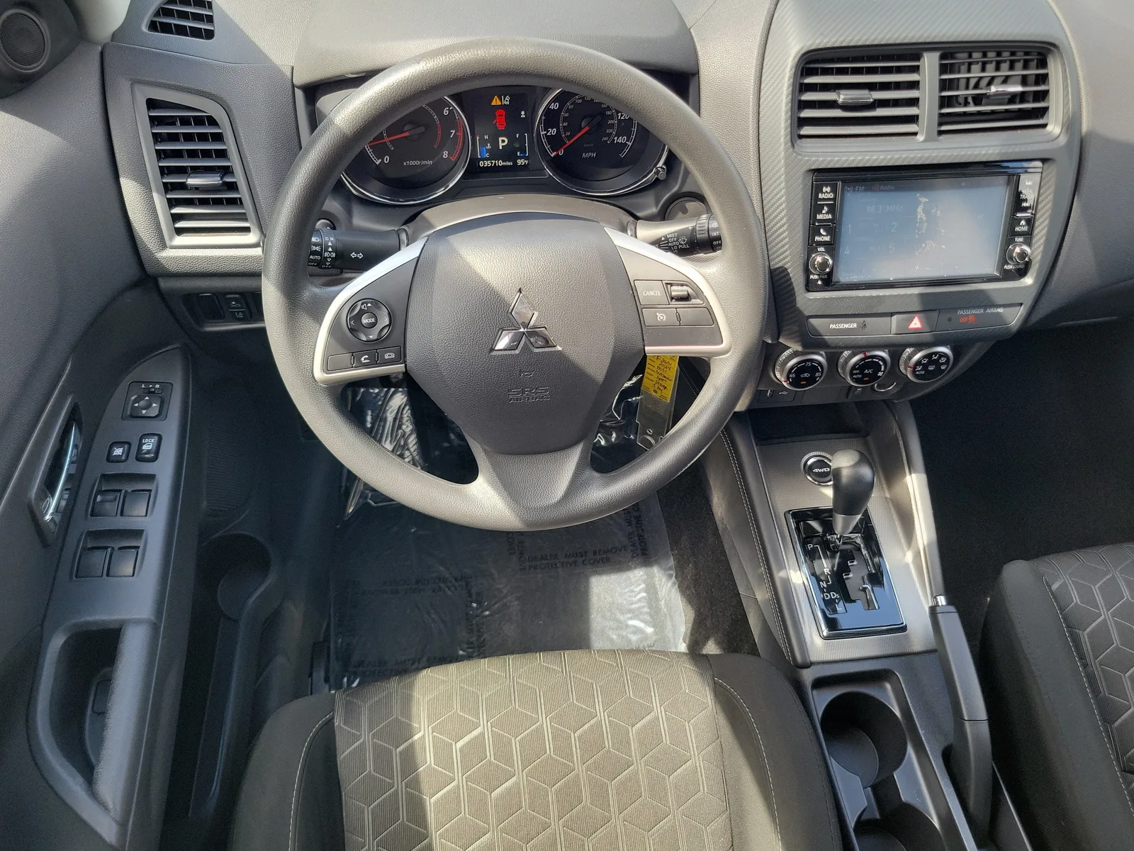 2024 Mitsubishi Outlander Sport ES 4WD photo 17