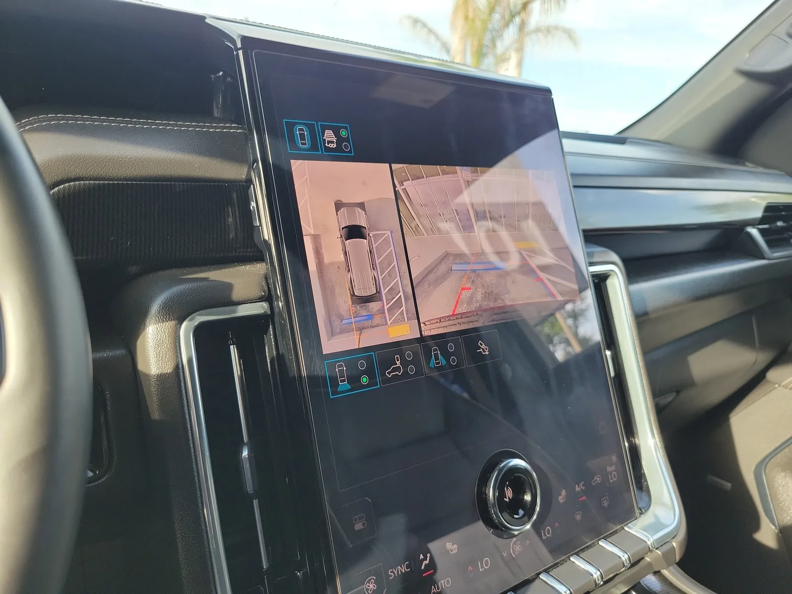 2025 GMC Yukon Elevation photo 26