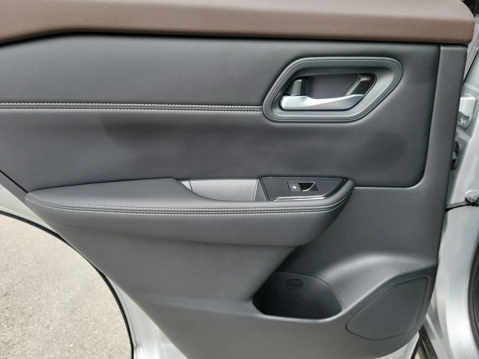 2023 Nissan Rogue SV photo 20