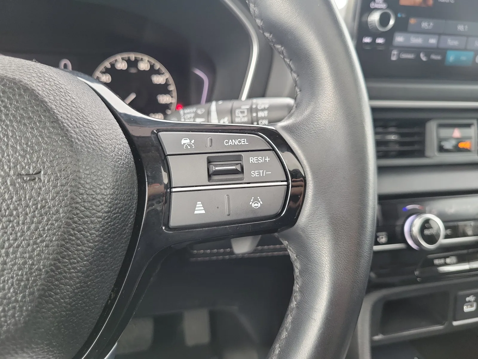 2024 Honda Pilot Touring photo 20