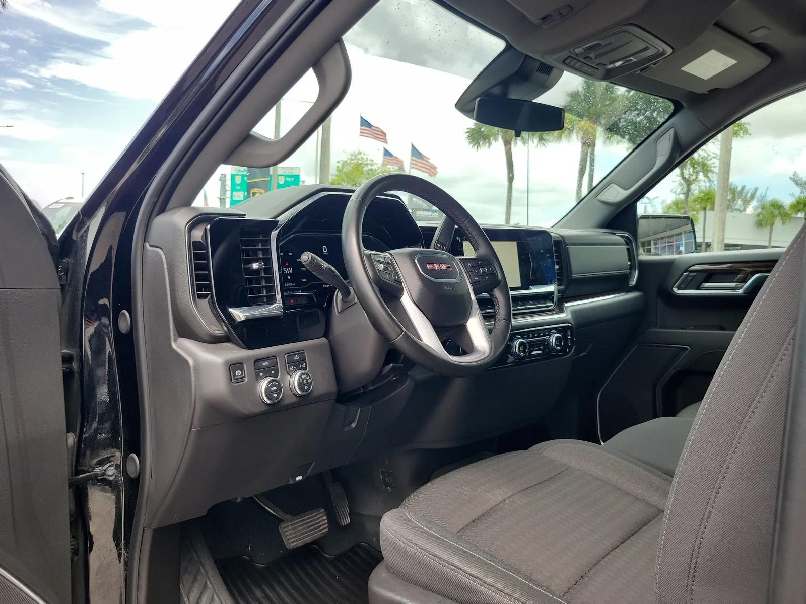 2024 GMC Sierra 1500 Elevation photo 15