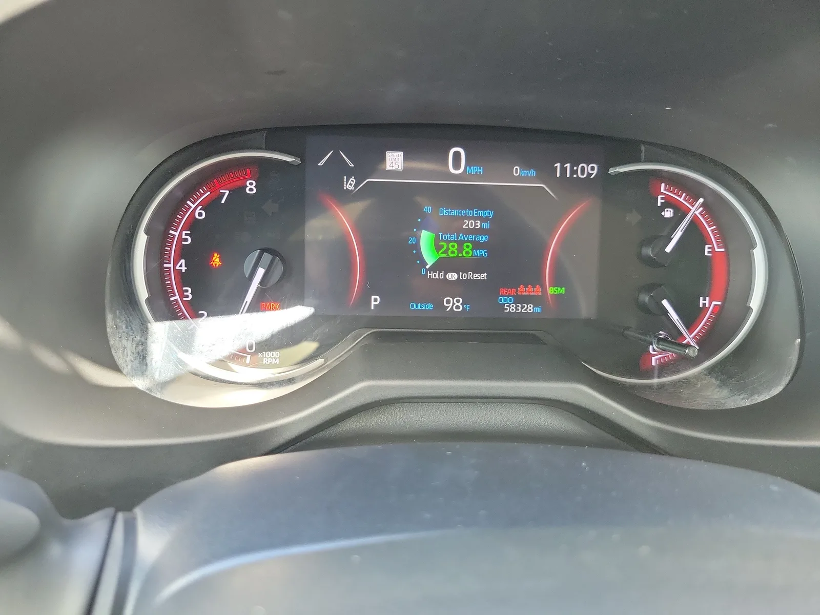 2023 Toyota RAV4 XLE photo 25