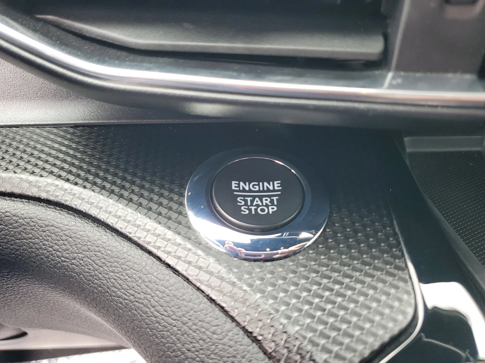 2023 Ford Explorer ST-Line photo 25