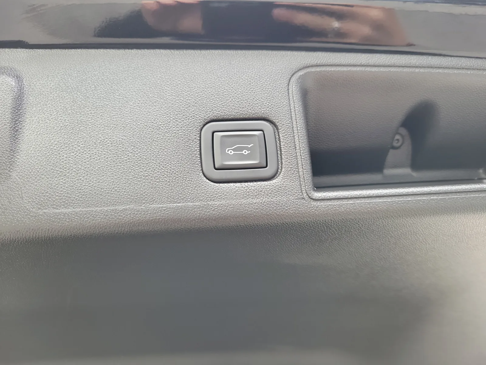 2024 GMC Terrain Denali photo 17
