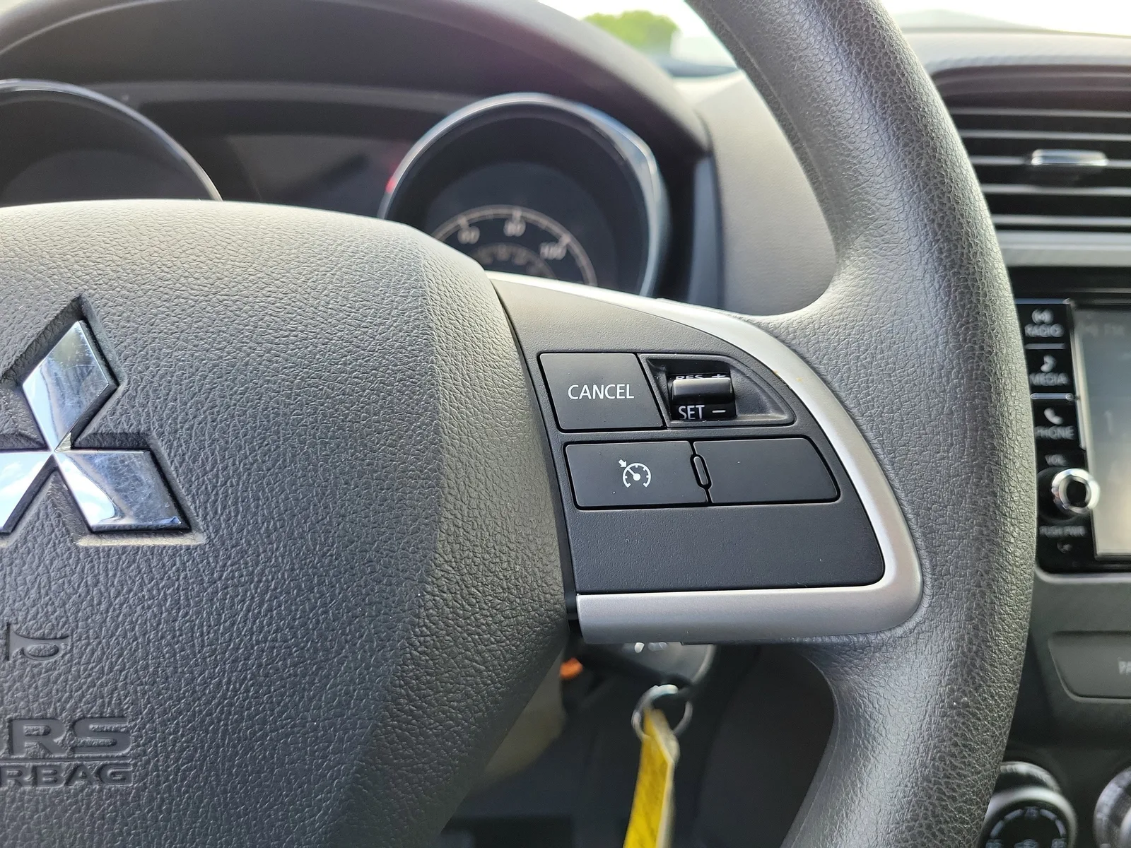 2025 Mitsubishi Outlander Sport ES 4WD photo 22