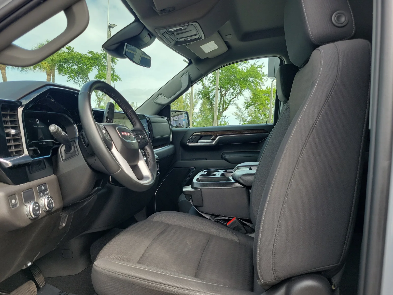 2024 GMC Sierra 1500 Elevation photo 13