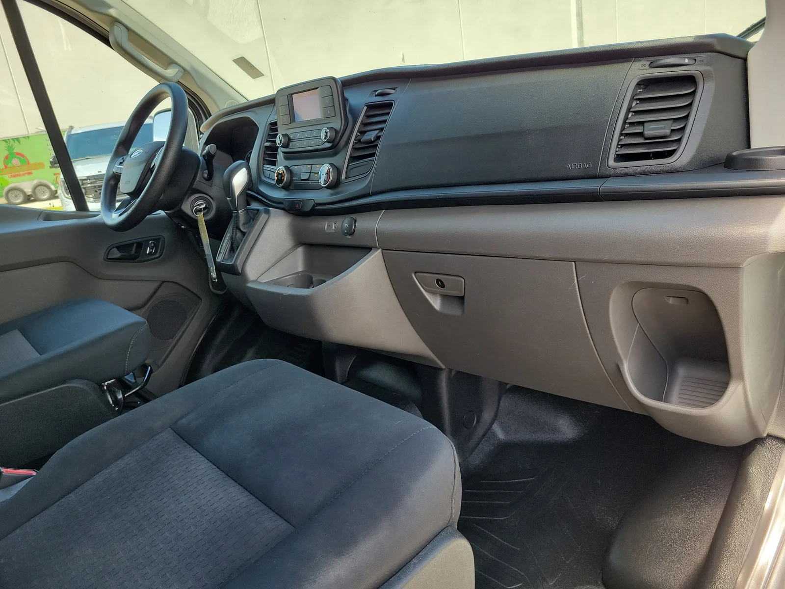 2025 Ford Transit Cargo Van Base photo 19