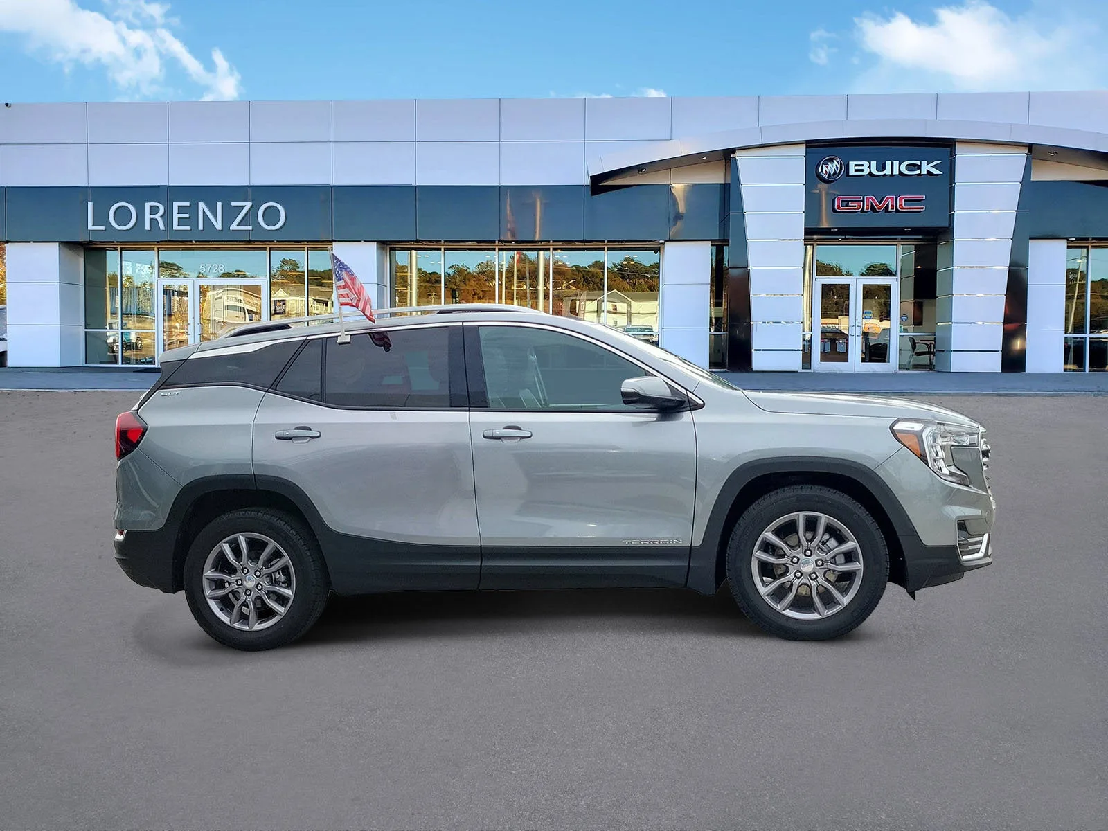 2024 GMC Terrain SLT photo 4
