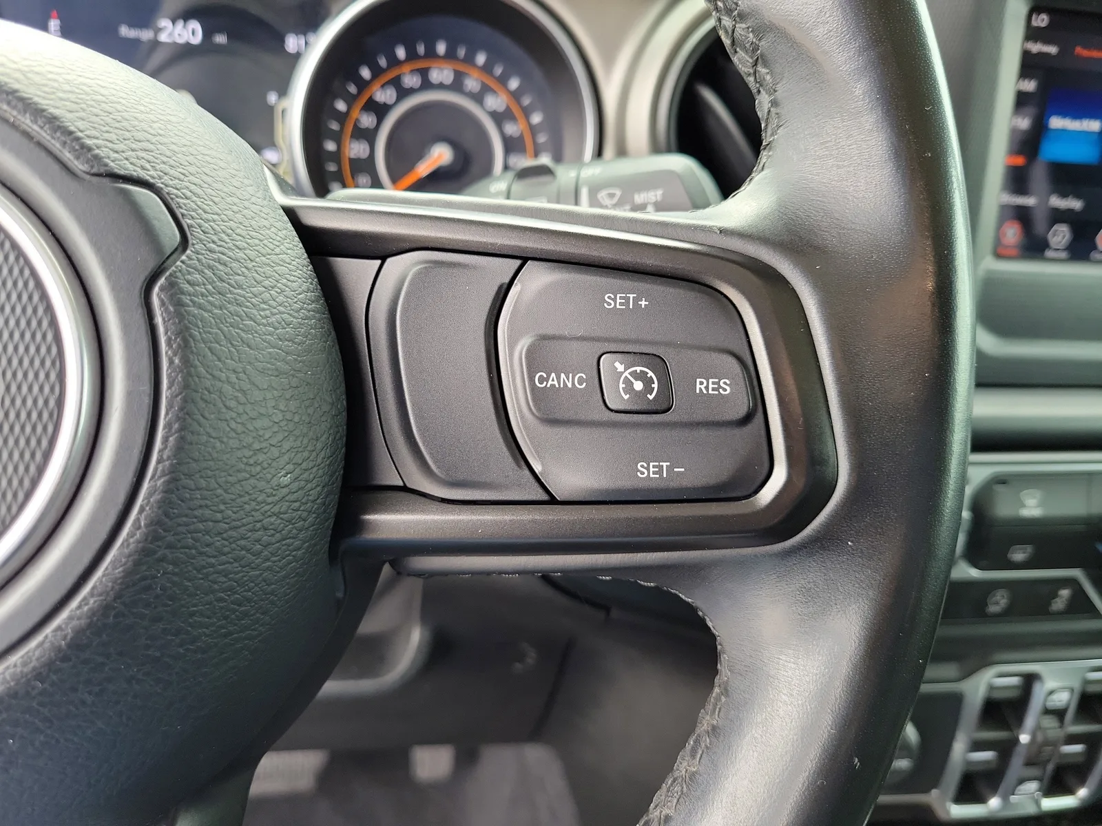 2020 Jeep Wrangler Unlimited Willys 4WD Diesel photo 27