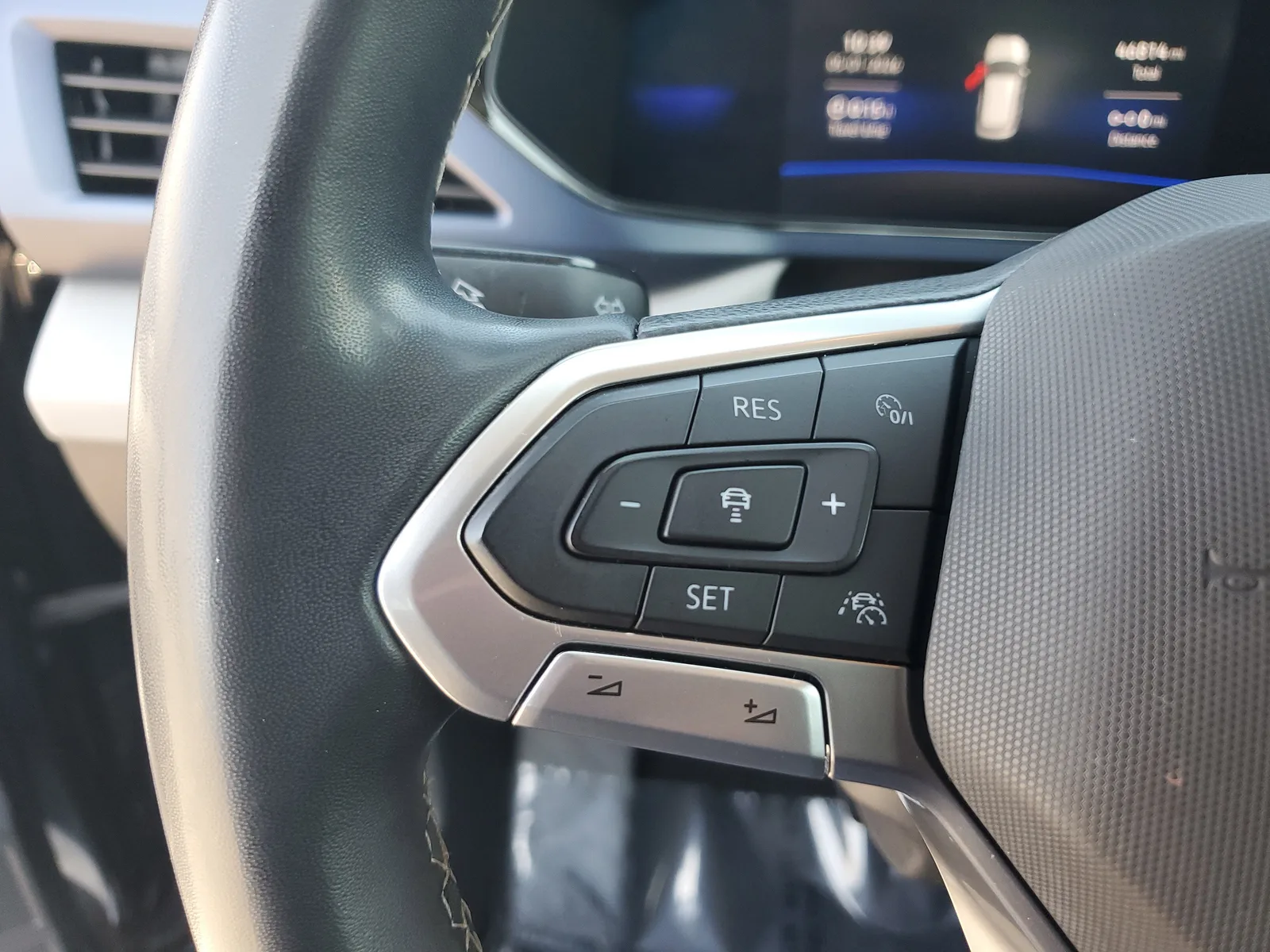 2022 Volkswagen Taos SE photo 21